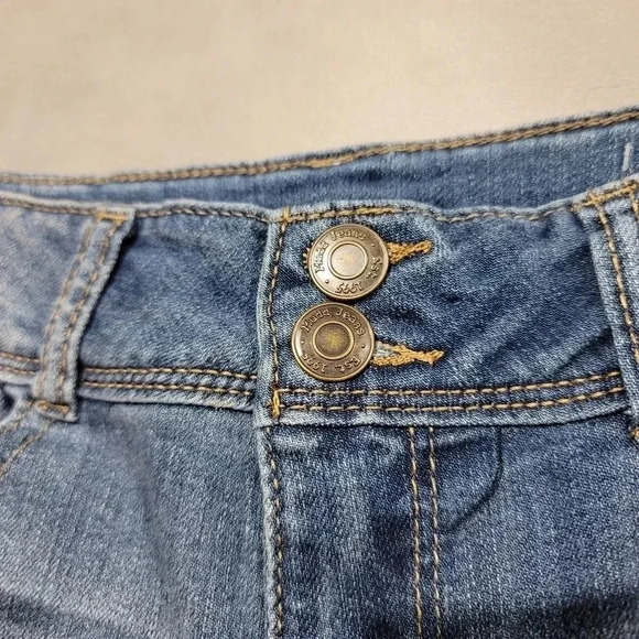 Mudd Denim Jean Shorts Youth Girls 14 Blue Cuffed Distressed Adjadtsble Waist - Picture 2 of 8